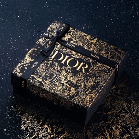 dior x mas|dior christmas gift box.